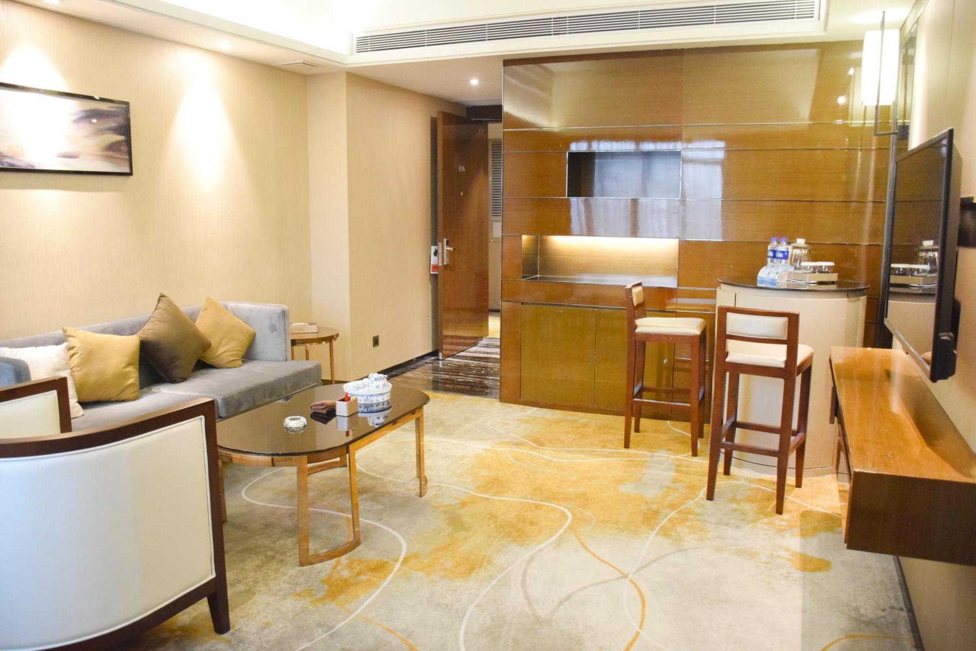 Ramada Foshan Hotel Exterior photo