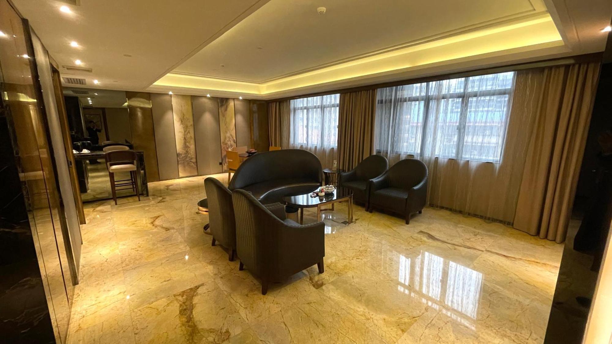 Ramada Foshan Hotel Exterior photo