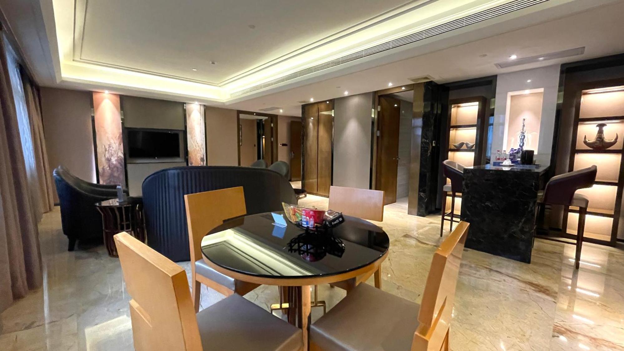 Ramada Foshan Hotel Exterior photo