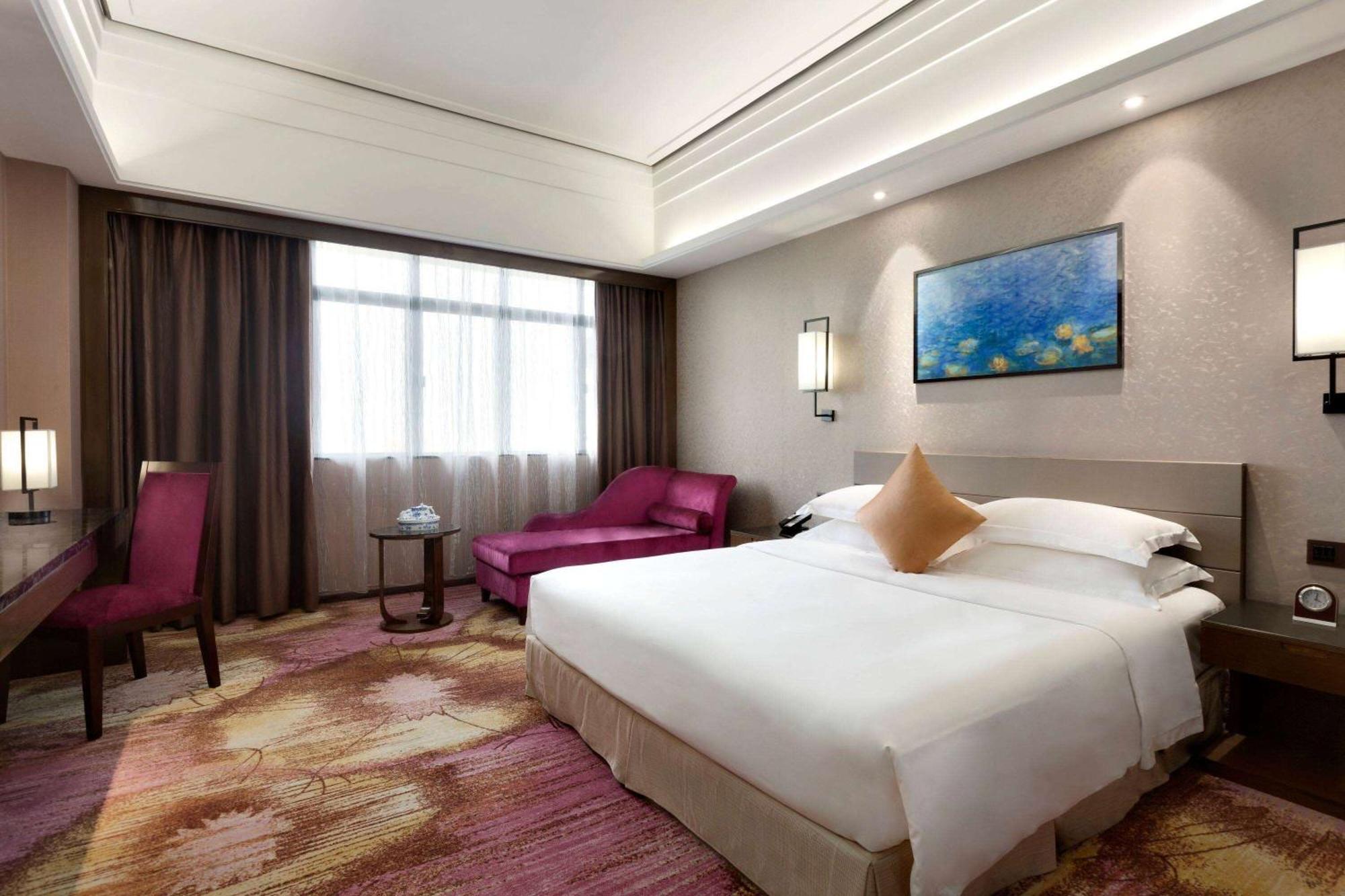 Ramada Foshan Hotel Exterior photo